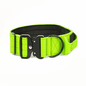Venta al por mayor <span class=keywords><strong>Collar</strong></span> de perro mascota con asa <span class=keywords><strong>Collar</strong></span> de pastor alemán acolchado suave para perros medianos y grandes <span class=keywords><strong>Collar</strong></span> de perro táctico resistente - Product Image 3