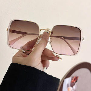 Lunettes de soleil carrées en métal Qianai, unisexes, UV400, type 3, verres en acrylique, monture noire, Q5-22037 - Product Image 1