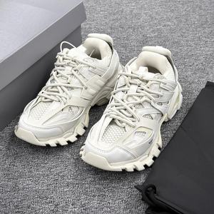 Chaussures de sport rétro en maille édition printemps-automne, chaussures de marche de luxe exquises, édition limitée - Product Image 3