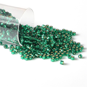 <span class=keywords><strong>Perles</strong></span> de rocaille en verre Miyuki Delica japonaises couleur argentée 11/0 <span class=keywords><strong>pour</strong></span> broderie, travaux manuels et fabrication de bijoux - Product Image 2