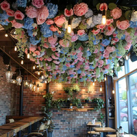 NINI Moderner Stil Wasserdichte Decken-Dekoration für Restaurants Künstliche Seiden-Plastikpflanzen Wandbehang Grüne Ranken Blumen-Simulation