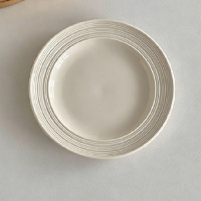 Semi-textured brushed 8-inch shallow dish