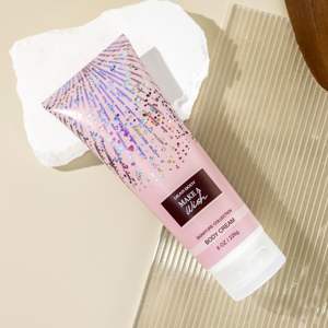 Nice Girl Ensemble de soins de la peau Sweet Smell Body Refresh Cream Parfum Crème pour le corps - Product Image 1