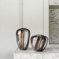 Vase en verre hydroponique moderne minimaliste de forme unique à rayures colorées populaire Contenant floral décoratif