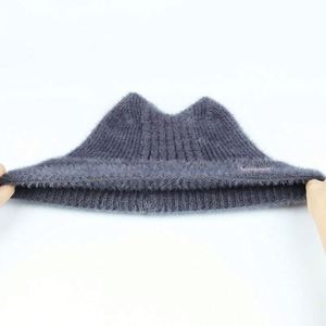 Bonnet tricoté pour femme avec oreilles de chat mignonnes pour l'automne/hiver, chaud, extensible, en acrylique, idéal pour les voyages et les activités de plein air - Product Image 6