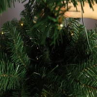 Fabrik-Großhandel 180CM Vorbeleuchteter Künstlicher Weihnachtsbaum Traditioneller Klassischer LED-Baum mit 250 Lichtern und 1178 PVC-Spitzen