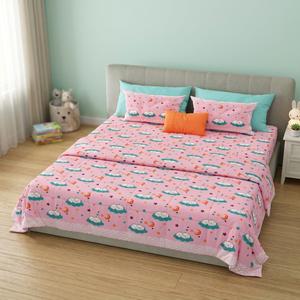 Ensemble de literie pour enfants avec imprimé animal rose, design de dessin animé dinosaure et girafe - Product Image 1