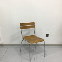Chaise de restaurant marron foncé avec cadre arrière chromé pour bistro