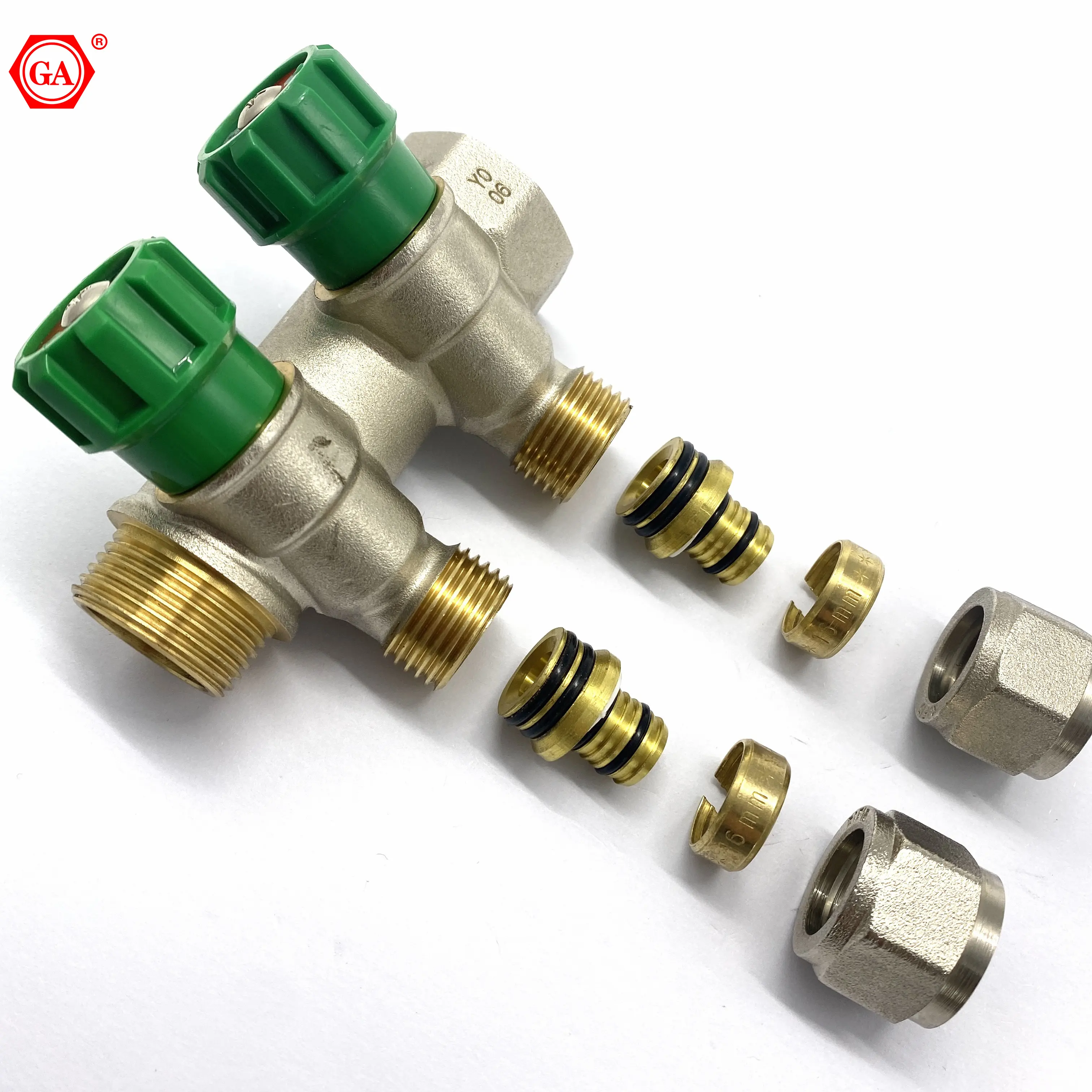 ท่อ GA-3815-1มาถึง16มม. 3/4 "2-Way 3-Way CW617 3วงกลม4วงท่อทองเหลืองพร้อมด้วย euroconus