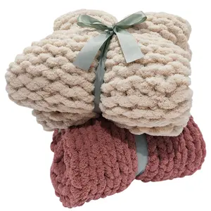 Taille personnalisée Super Doux Nature Main Épaisse Fil Chaud Chunky Tricot Chenille Jeter Couverture