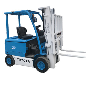 Chariot élévateur électrique d'occasion le plus vendu, 2 tonnes, 4 roues, batterie lithium-ion 3 m, transmission 4x4, construction à mât à deux étages - Product Image 1