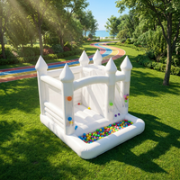 Château gonflable de mariage extérieur écologique blanc en bâche PVC 0,55 mm avec toboggan 5x4x3,8m, garantie 2 ans, pour 3 à 10 enfants