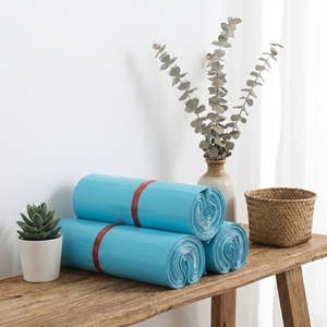 Enveloppes d'expédition en polyéthylène multicouche co-extrudées résistantes aux perforations, couleur personnalisée, imperméables, pour les boutiques en ligne - Product Image 1