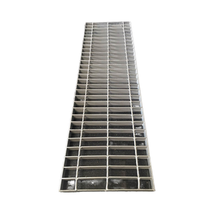 Grilles de vidange extérieures en acier galvanisé personnalisables directement de l'usine pour passerelle, cour, lave-auto, différentes tailles, formes - Product Image 3