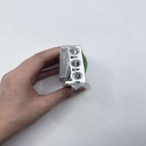 แผ่นปิดฐานวาล์วโซลินอยด์ SMC รุ่น SS5Y3-20-06 บัสบาร์ - Product Image 4