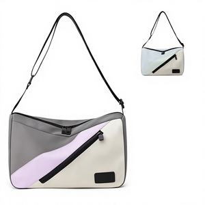 Bolso Bandolera de Nailon Impermeable y Duradero para Mujer, Diseño Minimalista para Viajes de Negocios y Oficina - Product Image 1