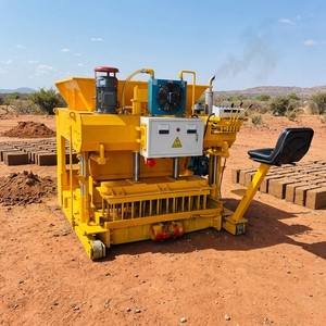 Machine à fabriquer des briques à moteur diesel de 16 CV <span class=keywords><strong>pour</strong></span> la production sur site dans <span class=keywords><strong>les</strong></span> régions éloignées sans <span class=keywords><strong>électricité</strong></span> - Product Image 1
