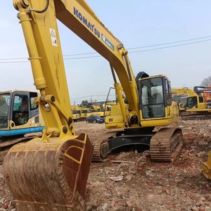 Excavadora Komatsu PC220 de 22 Toneladas, Usada, con Accesorio de Cucharón Hidráulico - Product Image 3