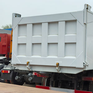 Camion à benne basculante blanc HOWO avec conduite à droite, un tout nouveau camion à benne basculante robuste fabriqué en Chine - Product Image 4
