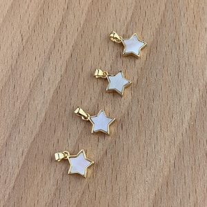 Pendentif breloques en forme d'étoile, accessoire pour la fabrication de bijoux, plaqué or, coquille blanche, simple, 1 pièce - Product Image 3