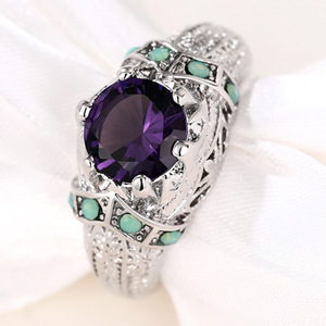Anello in Stile Reale Vintage Unisex, Elegante Gioiello di Moda per Uso Quotidiano - Product Image 2