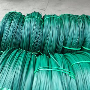 2.0/3.0mm 50kgs/rouleau 250 mètre corde bleu galvanisé acier 8mm 1/2 pouces Pvc enduit boucle <span class=keywords><strong>fil</strong></span> <span class=keywords><strong>d</strong></span>'<span class=keywords><strong>attache</strong></span> avec crochets pour clôture à maillons de chaîne - Product Image 6