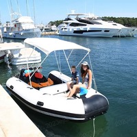 Vente directe usine : Bateau gonflable haut de gamme avec support pour jet ski, idéal pour les excursions côtières, à prix de gros abordable.