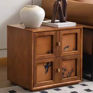 Armoire <span class=keywords><strong>de</strong></span> <span class=keywords><strong>rangement</strong></span> murale en bois massif <span class=keywords><strong>de</strong></span> <span class=keywords><strong>style</strong></span> médiéval <span class=keywords><strong>Petit</strong></span> appartement Chambre à coucher Salon Tiroir Table <span class=keywords><strong>de</strong></span> chevet Armoire élégante - Product Image 6