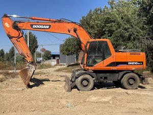 Excavadora de Ruedas DOOSAN DH210W-7 Modelo 2022, 100% Lista para Trabajar, Usada, con Bomba Hidráulica, Caja de Cambios, para Proyectos Urbanos - Product Image 4