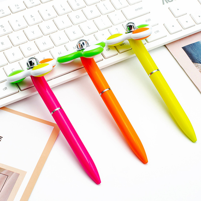 Children's Creative Novel Ballpoint Pens Stress-relieving Colored Clover Rotating Bullet Head Gyroscope Business Gift Pens