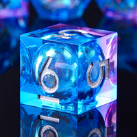 Ensemble de dés DND en résine écologique faits à la main, bleu glacé lavande, à noyau liquide et bords tranchants, polyédriques 7 pièces pour Dungeons & Dragons