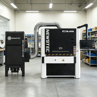 Machine de polissage automatique à bande avec table à vide de 1000 mm pour chanfreiner et ébavurer les surfaces en acier inoxydable