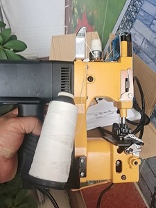 <span class=keywords><strong>Machine</strong></span> à coudre électrique 110V pour la fermeture et l'emballage de sacs tricotés, sacs tissés et sacs en peau de serpent - Product Image 2