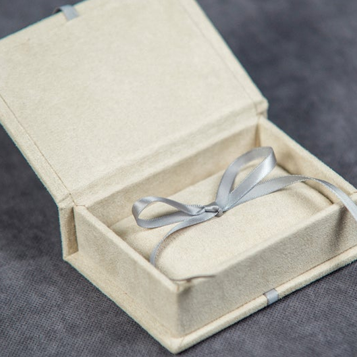 Розовая шкатулка для ювелирных изделий на заказ с мешочком, дорожная шкатулка для ювелирных изделий и коробка с логотипом на заказ, роскошная бумажная бархатная шкатулка для ювелирных изделий