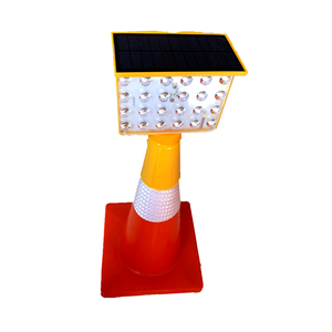 Feux de signalisation routière solaires / Feux de barricade LED jaunes rouges 24LED 48LED / Feux de sécurité routière / Feux d'avertissement - Product Image 3