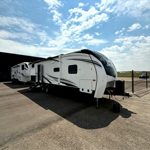 Caravane/Remorque de camping légère de haute qualité en acier inoxydable, capacité de couchage pour 8 personnes, suspension à double amortisseur, idéale pour les voyages - Product Image 1
