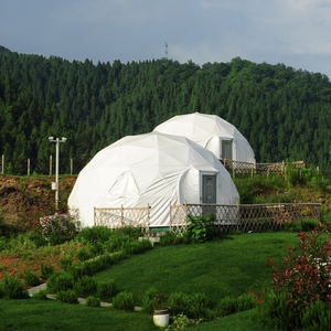 Abri Glamping de qualité supérieure combinant une durabilité fonctionnelle au design élégant pour une utilisation dans les parcs, les réserves naturelles, tente dôme de 6m de diamètre - Product Image 1