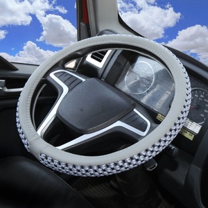 Accessoires intérieurs de camion de haute qualité, housse de volant de camion, différentes tailles et couleurs disponibles, universel pour les camions - Product Image 3