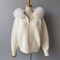 Jxwatcher Cardigan court d'hiver personnalisé pour femme, en laine douce tricotée, avec fermeture éclair, col en vraie fourrure et capuche, pull en maille torsadée pour femme