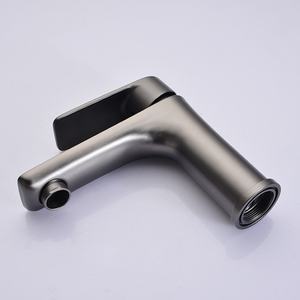 Robinet moderne monotrou en acier inoxydable Gunmetal Robinet <span class=keywords><strong>de</strong></span> bassin d'eau chaude et froide pour évier <span class=keywords><strong>de</strong></span> <span class=keywords><strong>lavabo</strong></span> domestique Noyau <span class=keywords><strong>de</strong></span> valve en céramique - Product Image 3