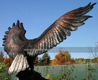 Statue d'aigle géante de qualité supérieure, statues d'aigle en fibre de verre personnalisées, sculptures d'aigle pour exposition publique