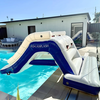 Plateforme de sécurité gonflable en bâche PVC durable pour toboggan de piscine