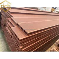 Planches de terrasse extérieures en WPC à grain de bambou 3D, modernes, antidérapantes, imperméables, pour jardins, piscines et parcs, vente en gros OEM/ODM, système de clic