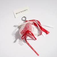 Coréen nouveau ruban coloré dentelle arc coeur porte-clés doux et mignon homard fermoir sac pendentif