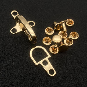 Boucle de <span class=keywords><strong>ceinture</strong></span> en alliage métallique dorée, luxueuse et durable, à clipser, adaptée aux vêtements, aux vestes et aux chaussures. - Product Image 2