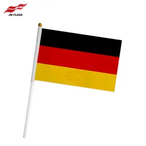 2024 neuer Stil wasserdichte Handwellen-Flaggen 40 × 60 cm Bundesflagge für Fußballspiel