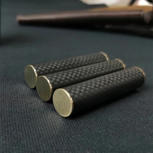 Spinner Magnético EDC de Metal y Fibra de Carbono, Herramienta Antiestrés para Adultos, Barra Giratoria de Tres Secciones, Regalo Creativo - Product Image 3