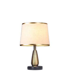 Lámpara de Mesa de Lujo de Estilo Nórdico con Control de Interruptor y Brillo Ajustable, 2700K Blanco Cálido, Diseño Personalizable para Hoteles - Product Image 3