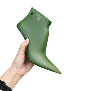 Embauchoirs élégants verts armée pour femmes, en plastique, anti-plis, pour talons fins de 9,5 cm, à bouche peu profonde, avec sangle à boucle - Product Image 6