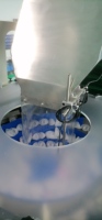 Système d'alimentation automatique pour ligne d'emballage de bouchons de bouteilles, alimentateur vibrant à bol, alimentateurs vibrants, capteur PLC, moteur, engrenage, garantie 1 an